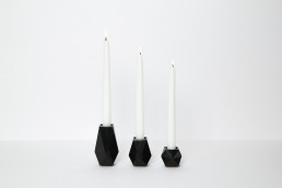 Karat Kerzenständer in Schwarz mit Kerzen
